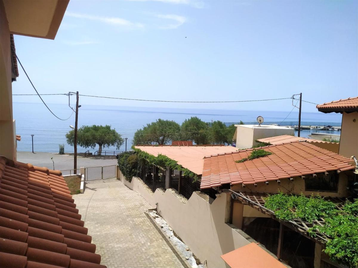 Eutuxia Sea&Mountain Apartment - Tsoutsouros Kültér fotó